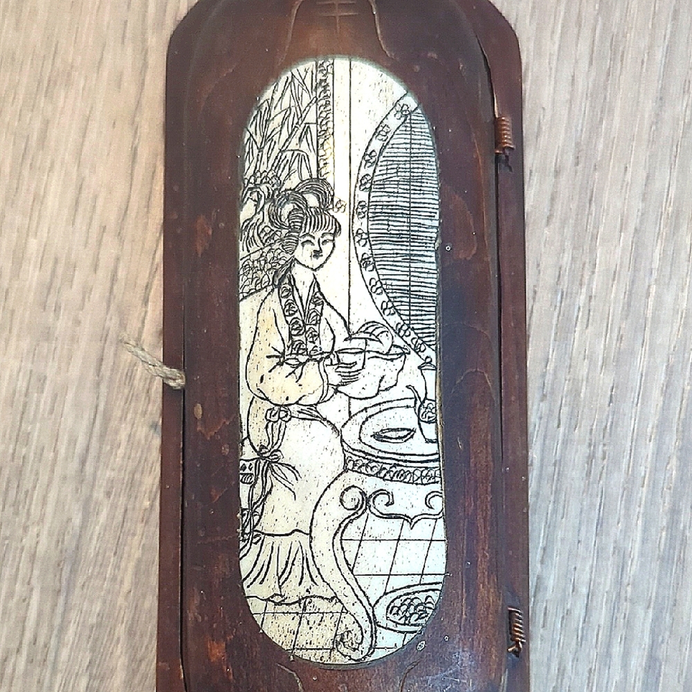 Vintage Antique Asian Hand Carved Bone Inlay Wooden Eyeglass Case Trinket box